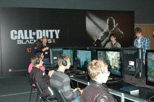 Call of Duty: Black Ops 2 - Фото-отчет с выставки "Игромир 2012"